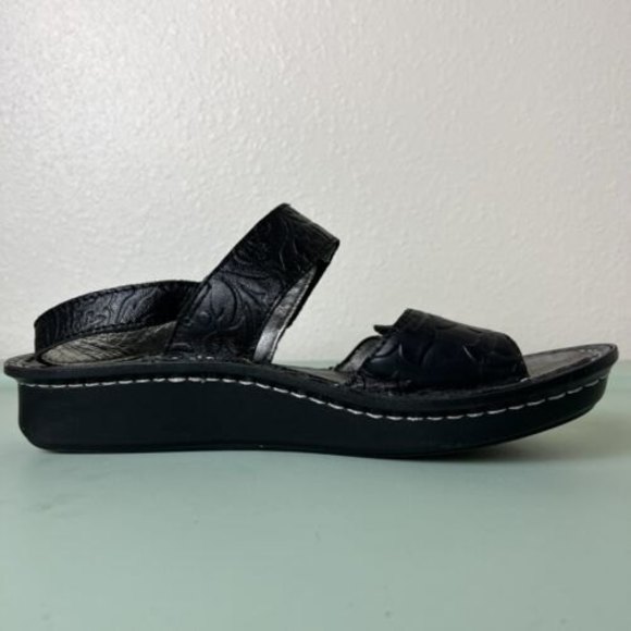 Alegria Verona Sandals Size 37 US 6.5 Black Silver Embossed Leather Sling-Back - Picture 12 of 13